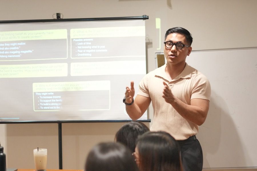 A SoulSync facilitator teaching a leadership module